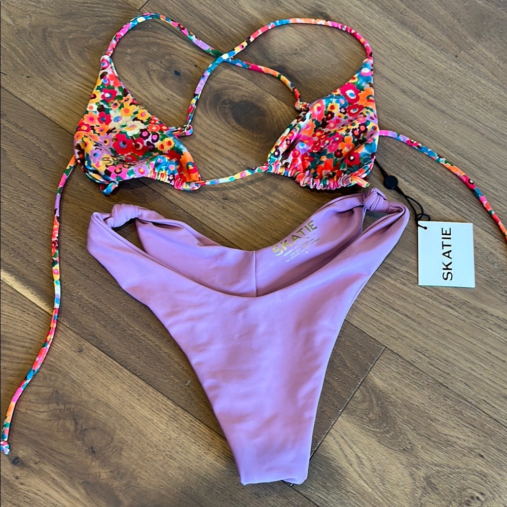 Skatie Bikini Set